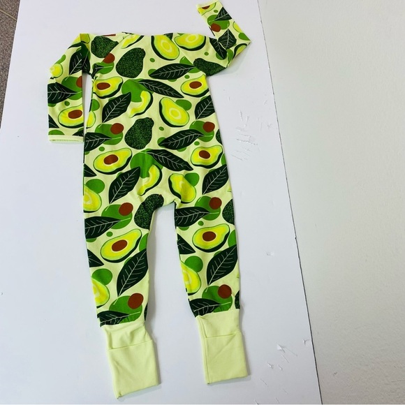 Good Luck Avocado Pajamas Size 18-24 Months - Picture 8 of 8